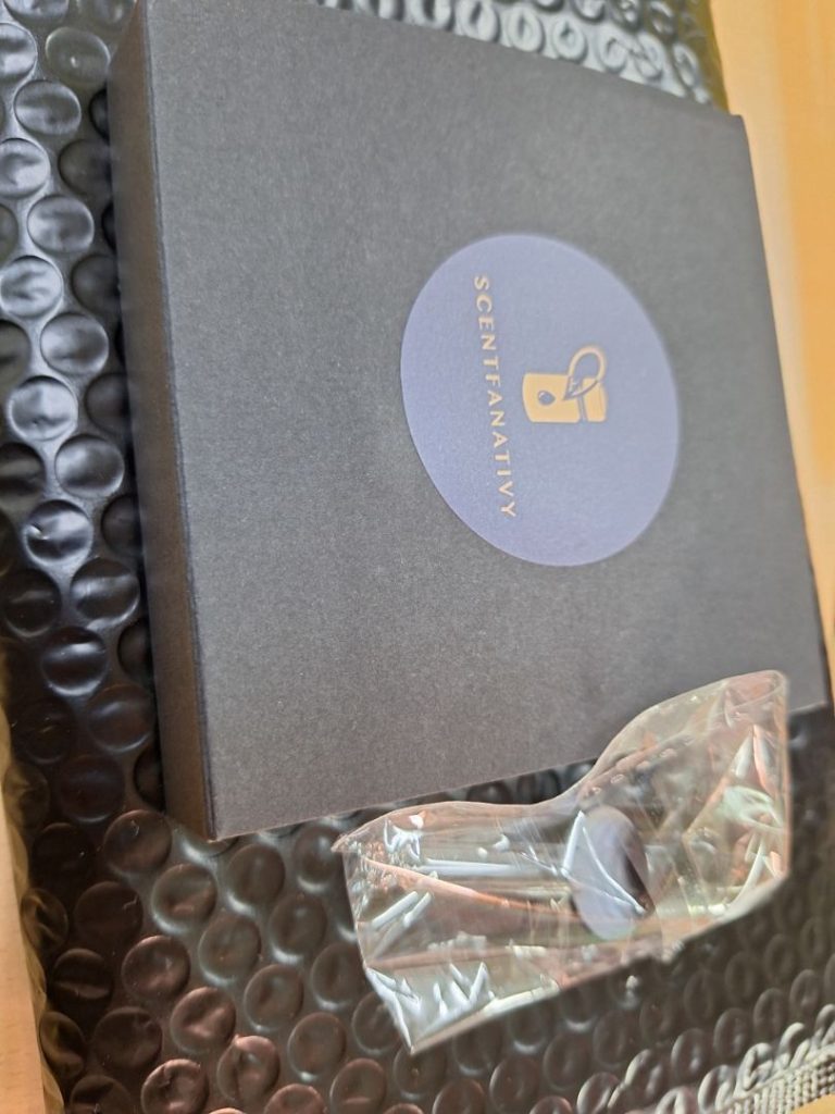 Image #1 from a**********r